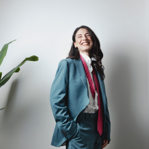  Il Nero Riscritto: Giacca Sartoriale con Micro-Texture